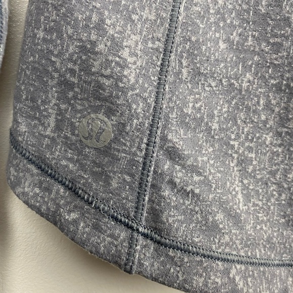 Lululemon Outrun Long Sleeve Running Luon Suited Jacquard Arctic Grey Size 6 - Picture 5 of 9